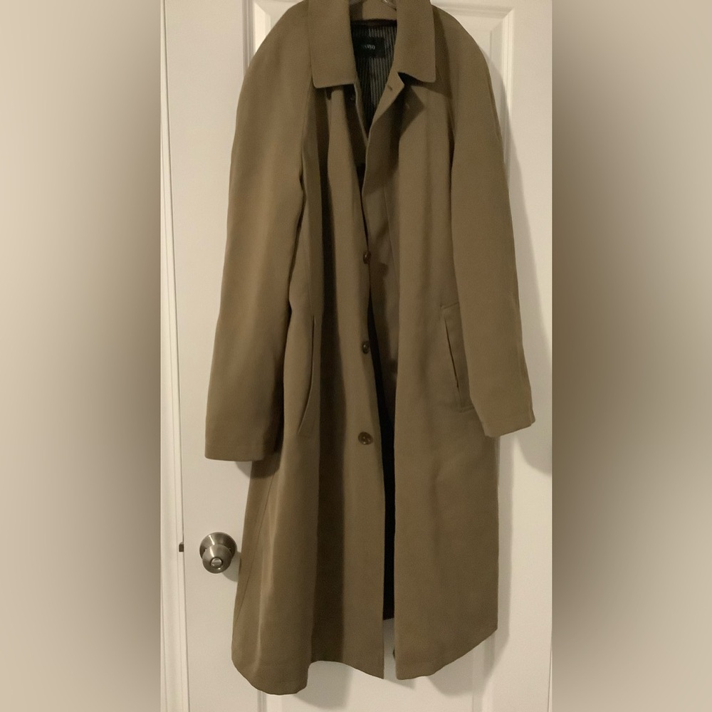 Sanyo men's Trench coat size large